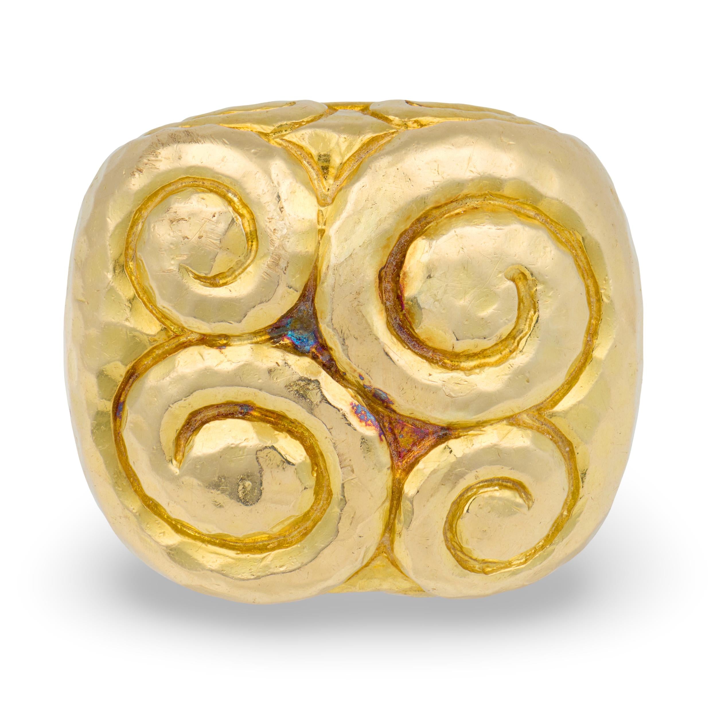 DAVID WEBB Estate 18k Hammered Gold Swirl Ring