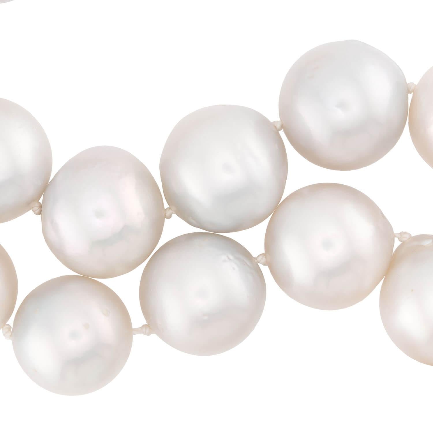 Estate 18k Pearl and Diamond Necklace 18"