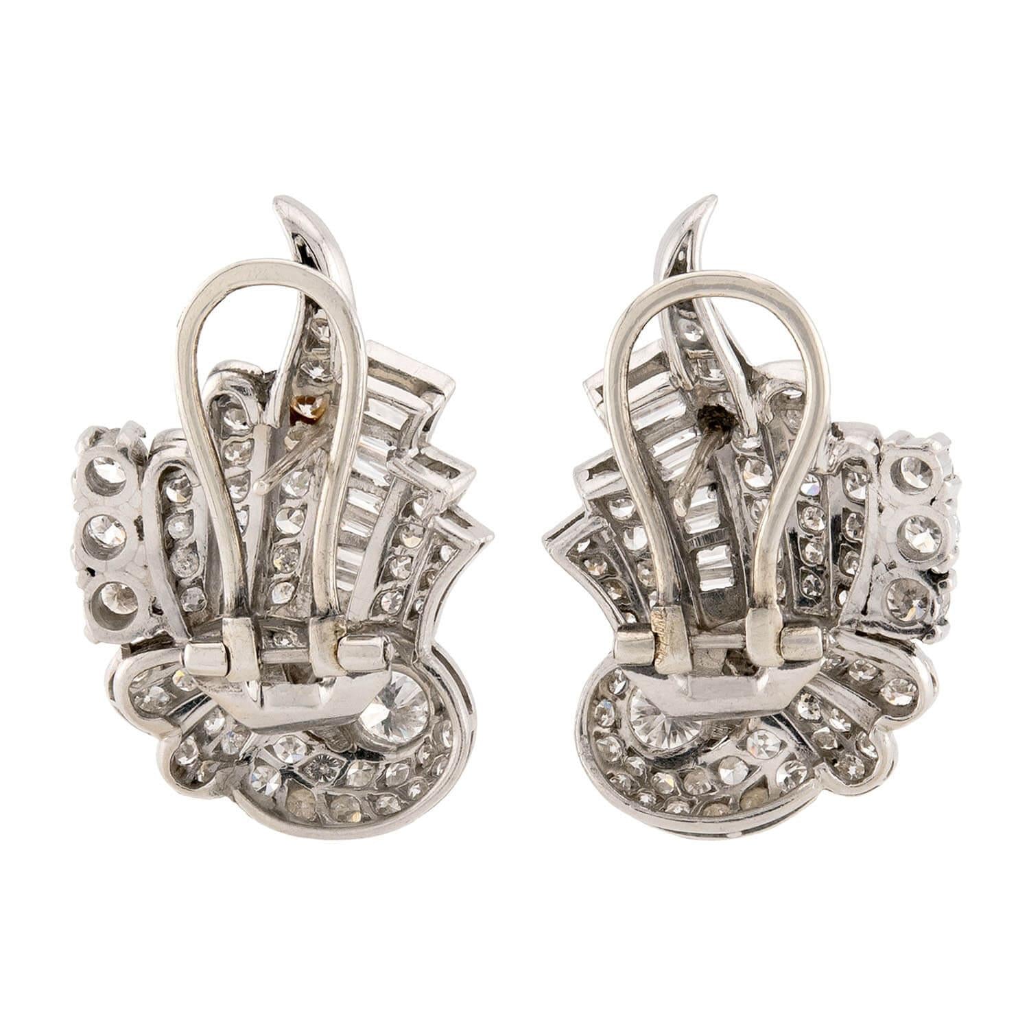 Retro Platinum Diamond Swirling-Motif Earrings