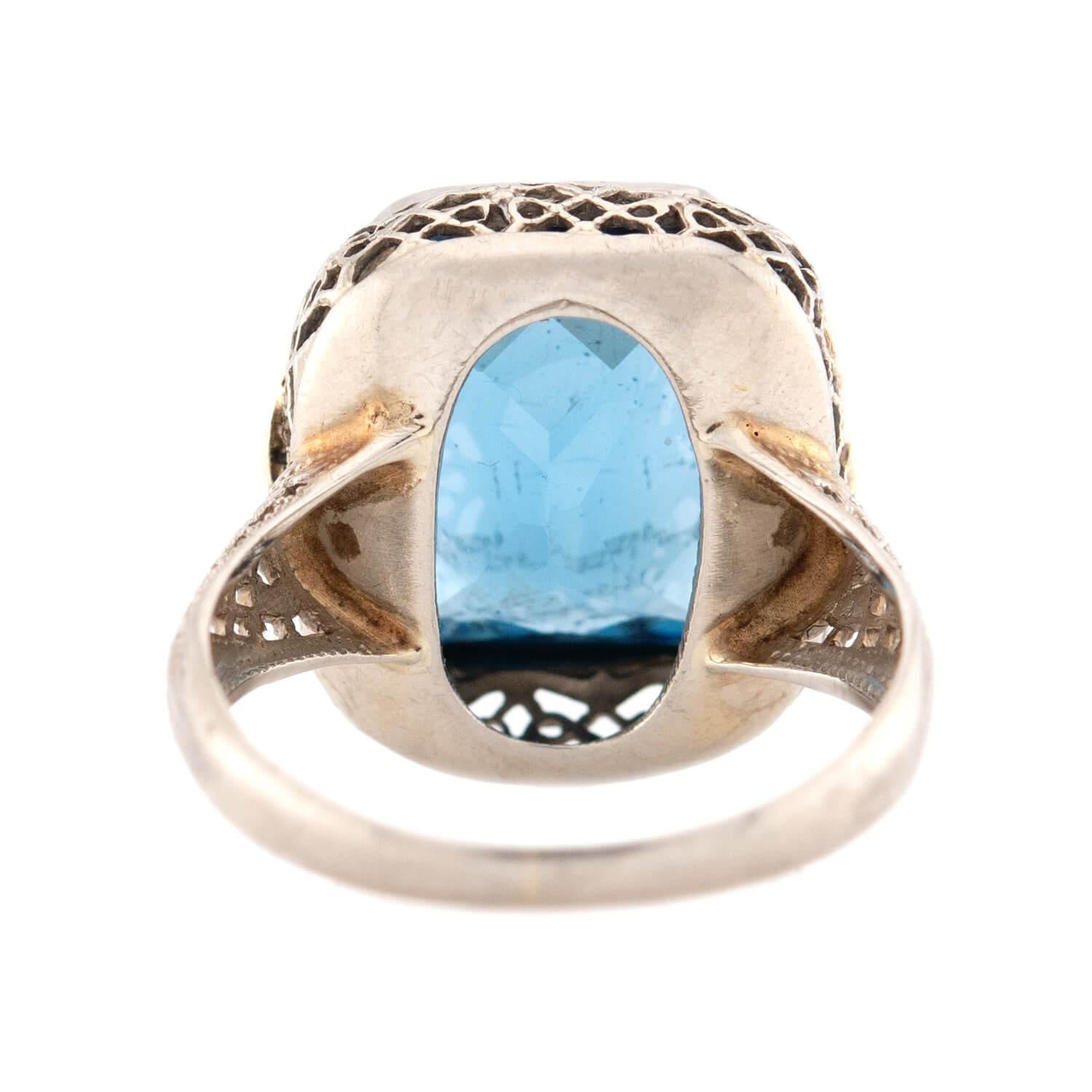 Edwardian 14k Blue Topaz Ring