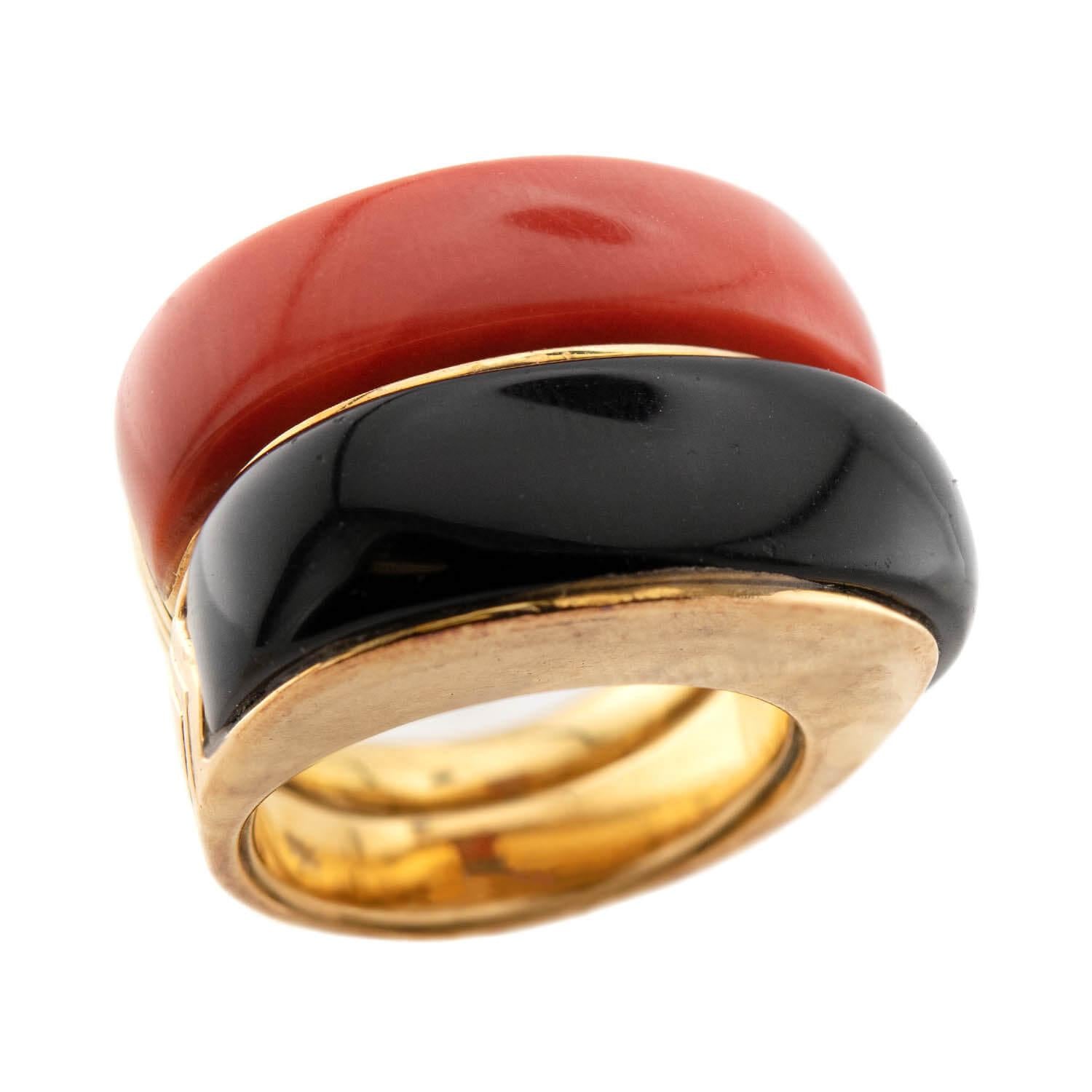 Vintage 18k Coral and Onyx Ring Set