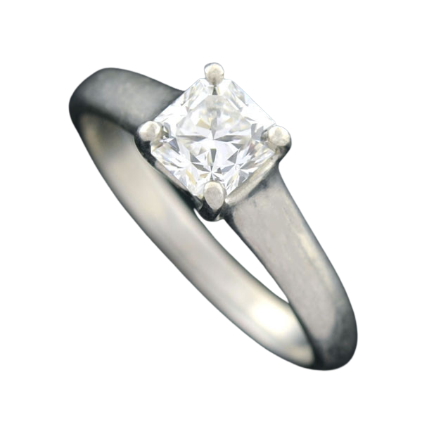 TIFFANY & CO. Estate Platinum "Lucida ®" Diamond Solitaire Ring 0.73ct