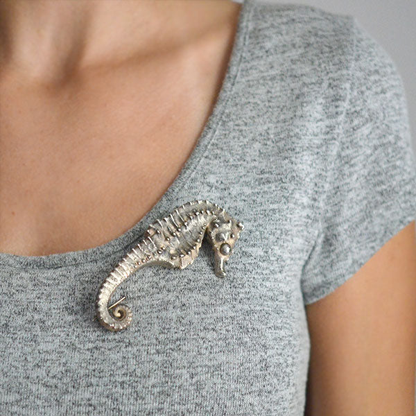 CARL SCHON Vintage Large Sterling Seahorse Pin