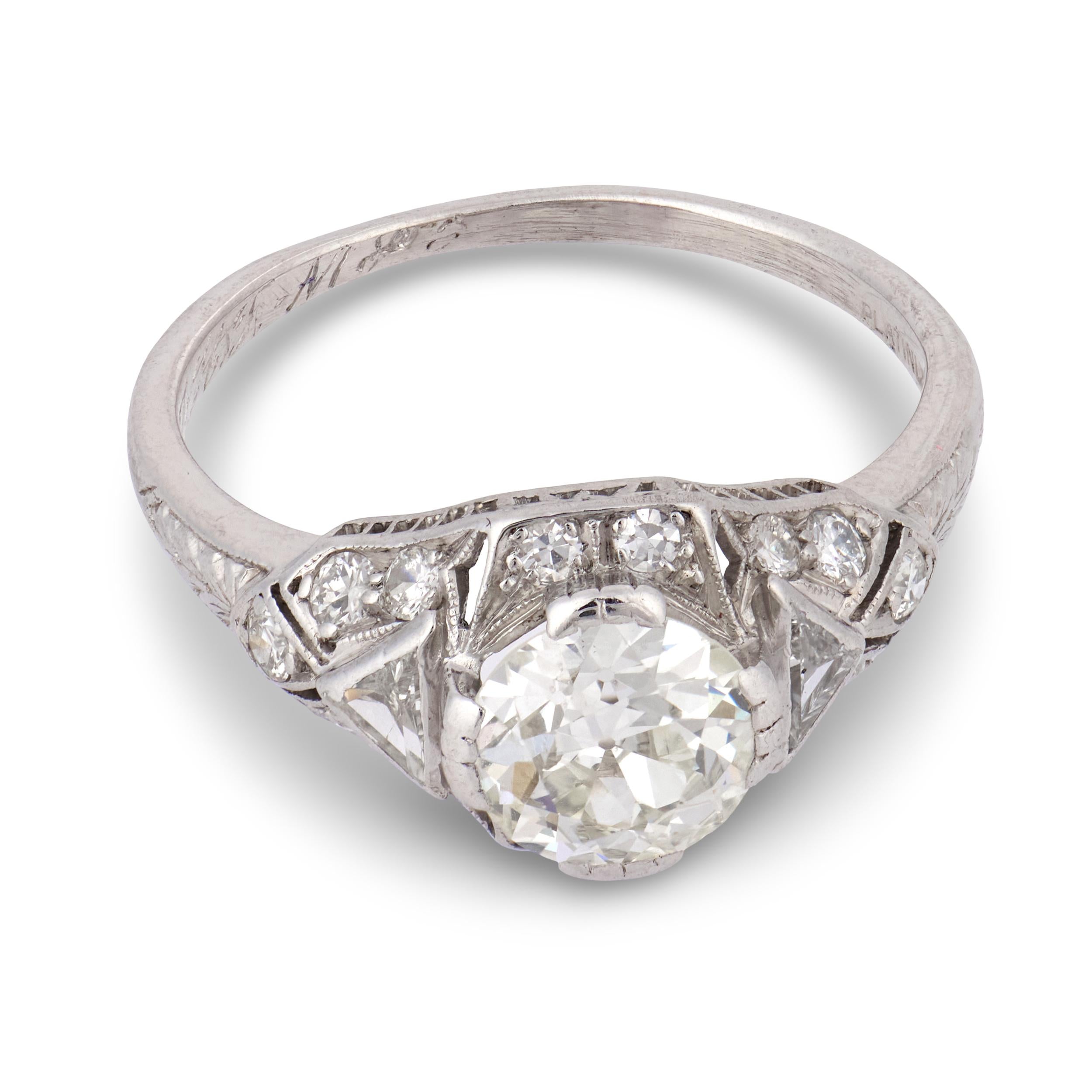 Art Deco Platinum Diamond Engagement Ring 1.05ct