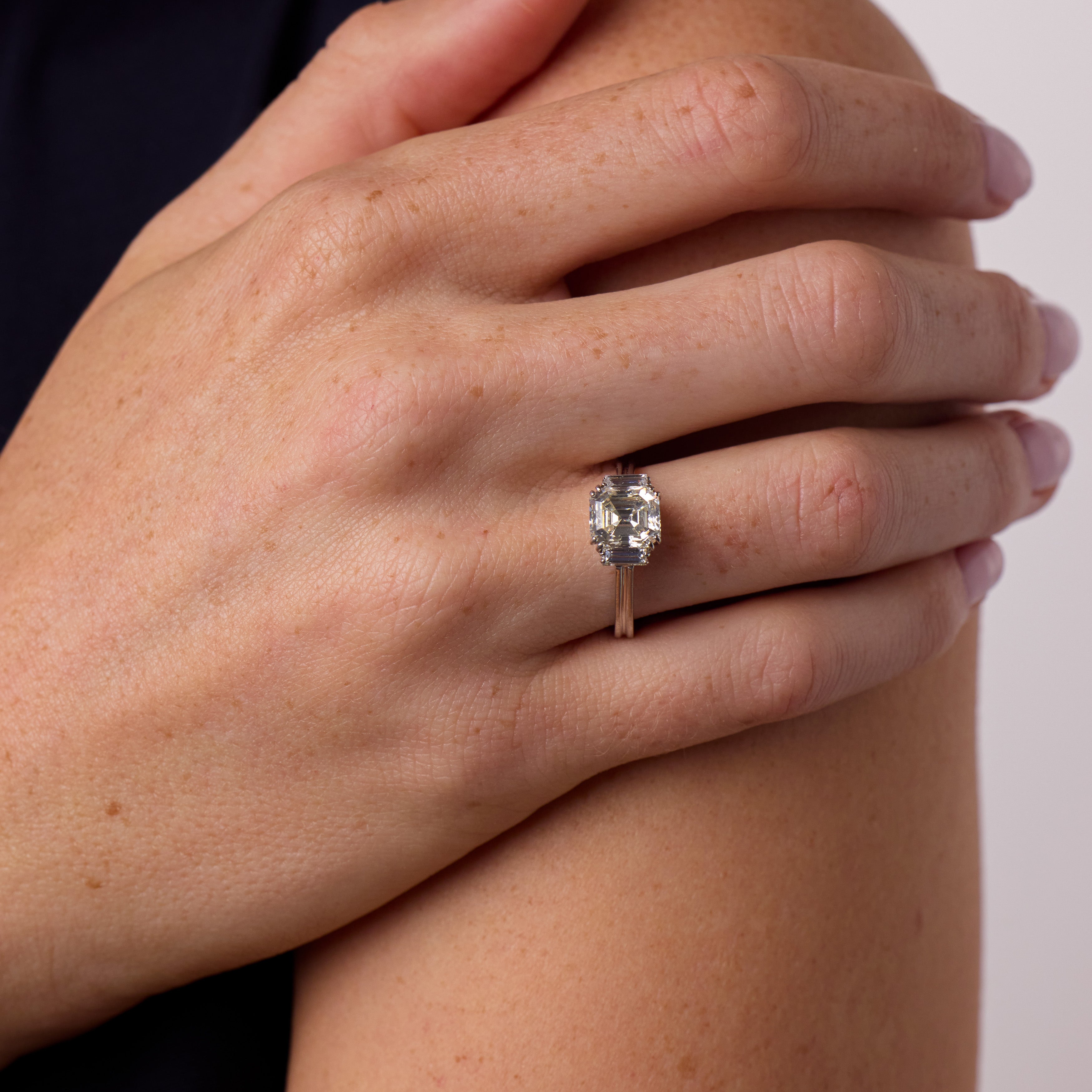 Art Deco 18k Diamond Engagement Ring 2.37ct