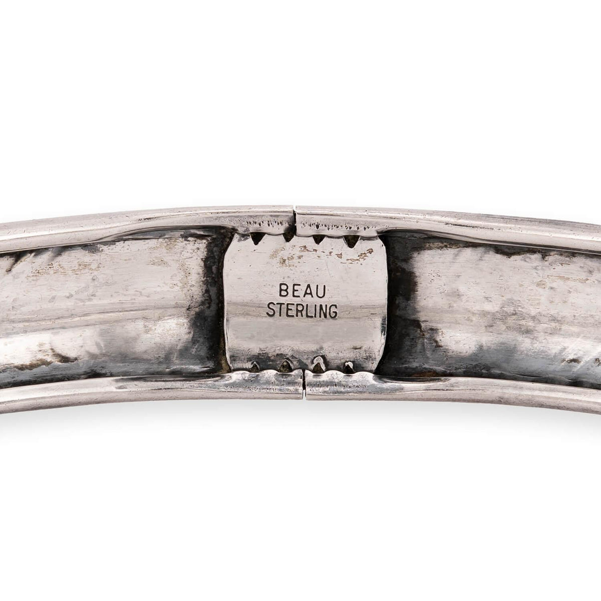 BEAU Retro Sterling Silver Floral-Motif Bangle
