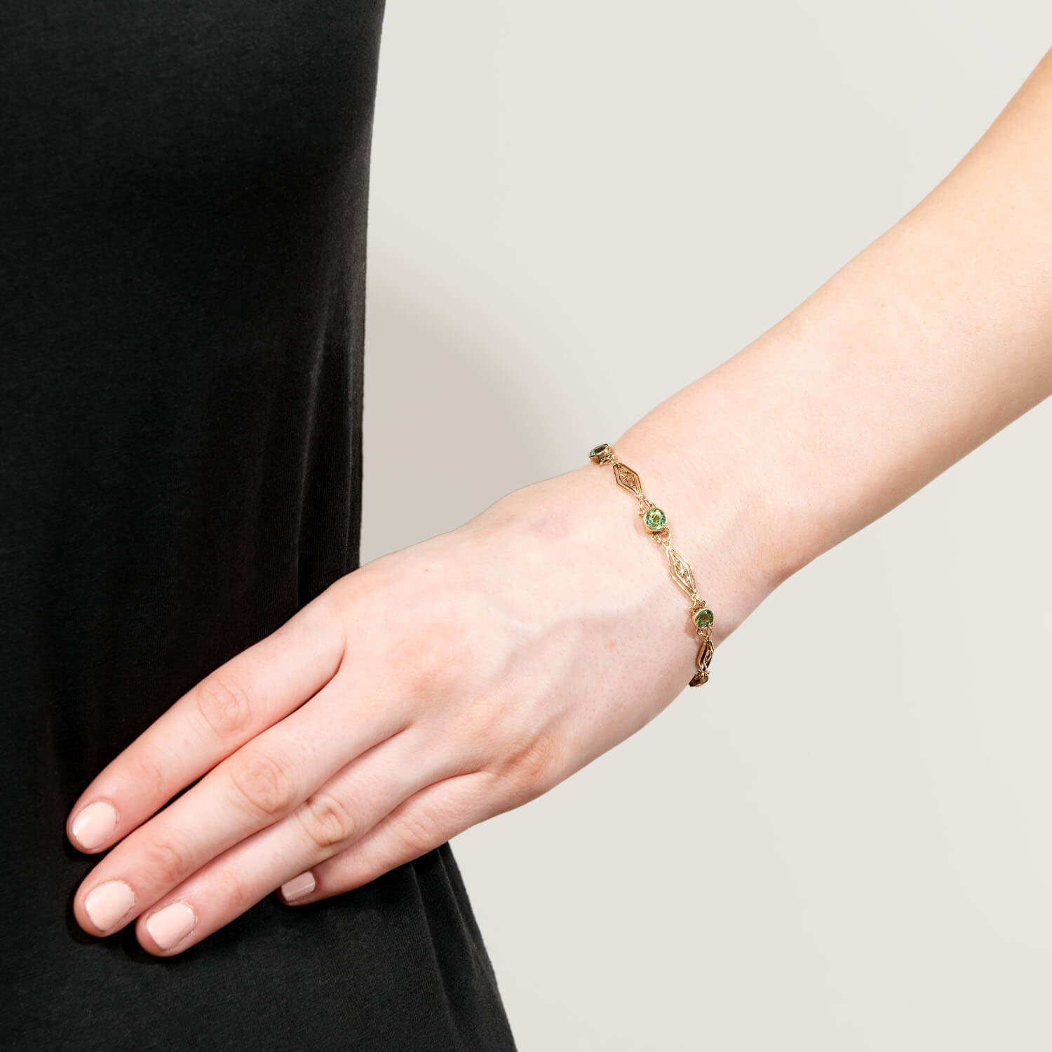 Art Nouveau 18k Peridot Link Bracelet