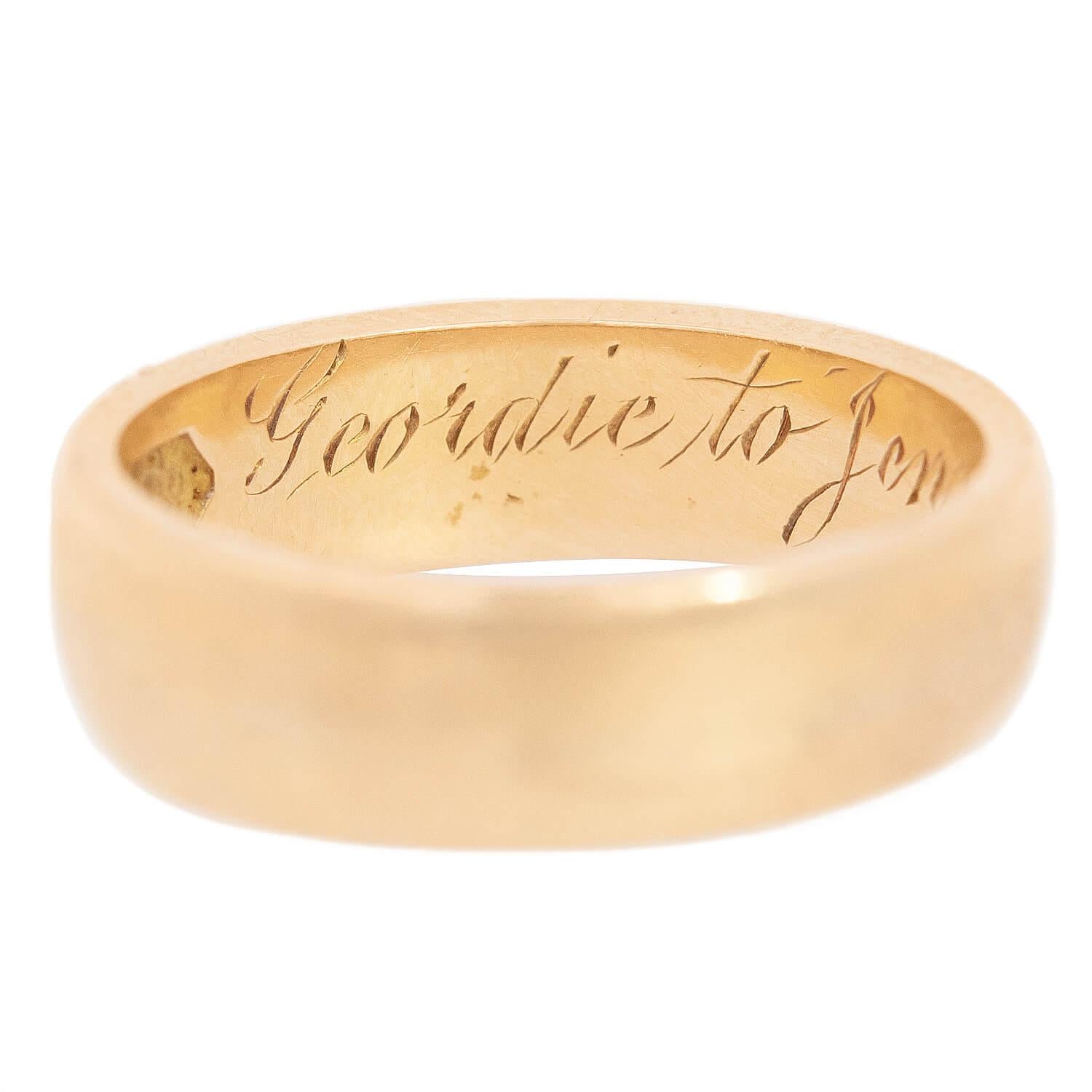 Victorian 18k Wedding Band