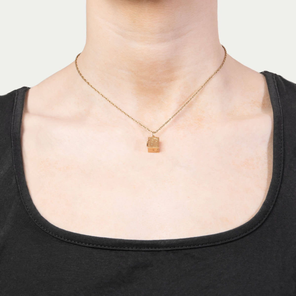 Victorian 14k "Hope Chest" Charm/Pendant