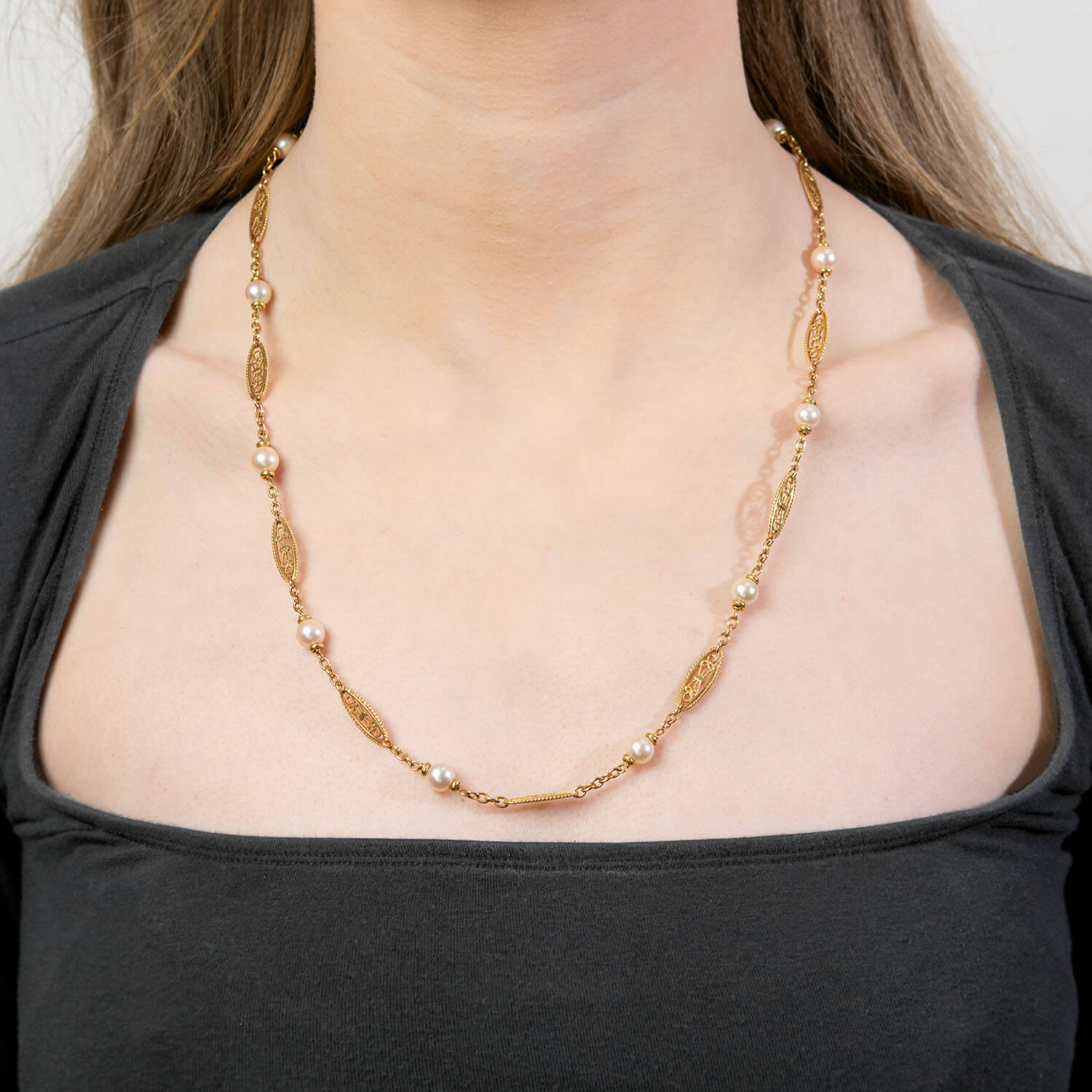 Art Nouveau Filigree French 18k Pearl Chain 23"