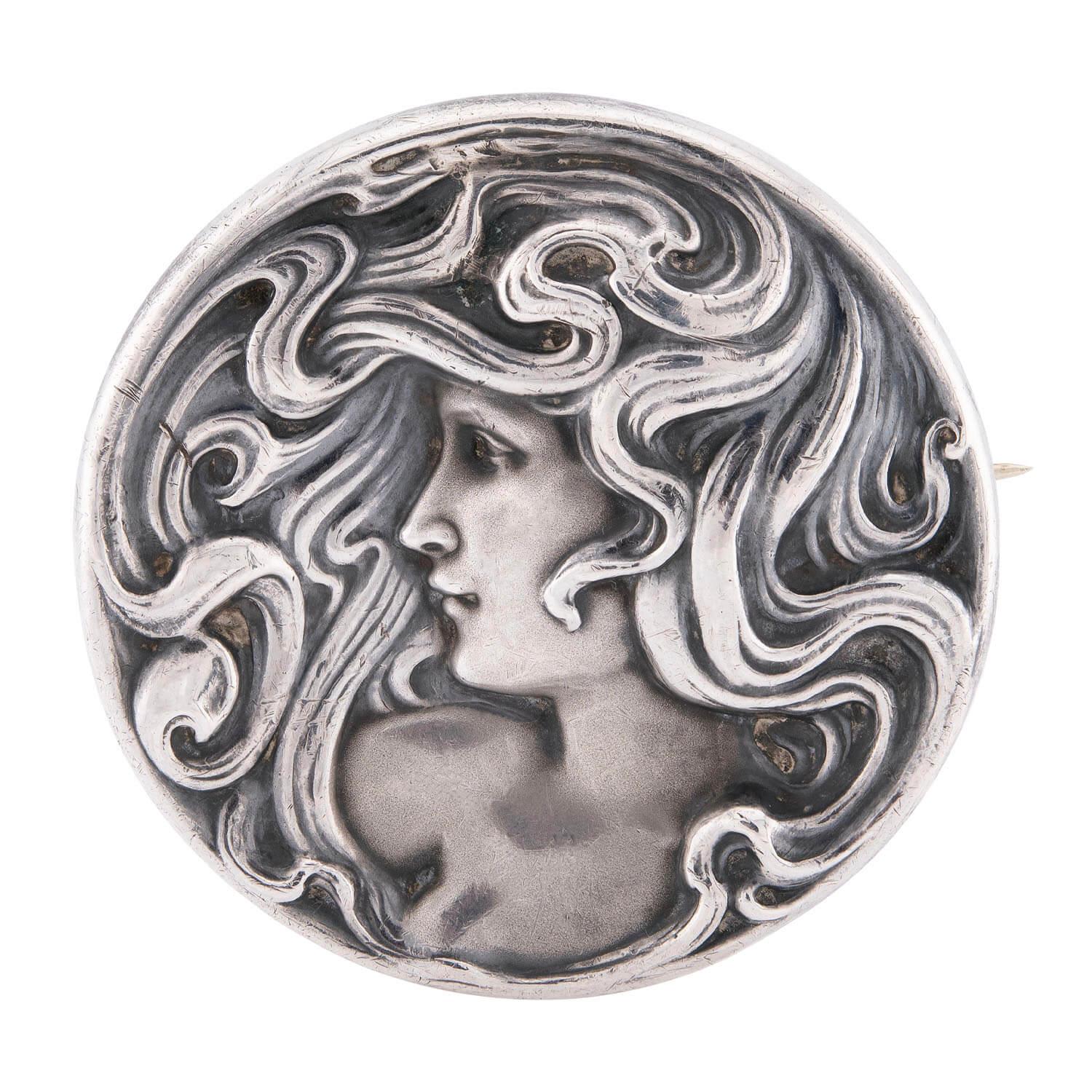 WILLIAM LINK Art Nouveau Repousse Sterling Silver Pin