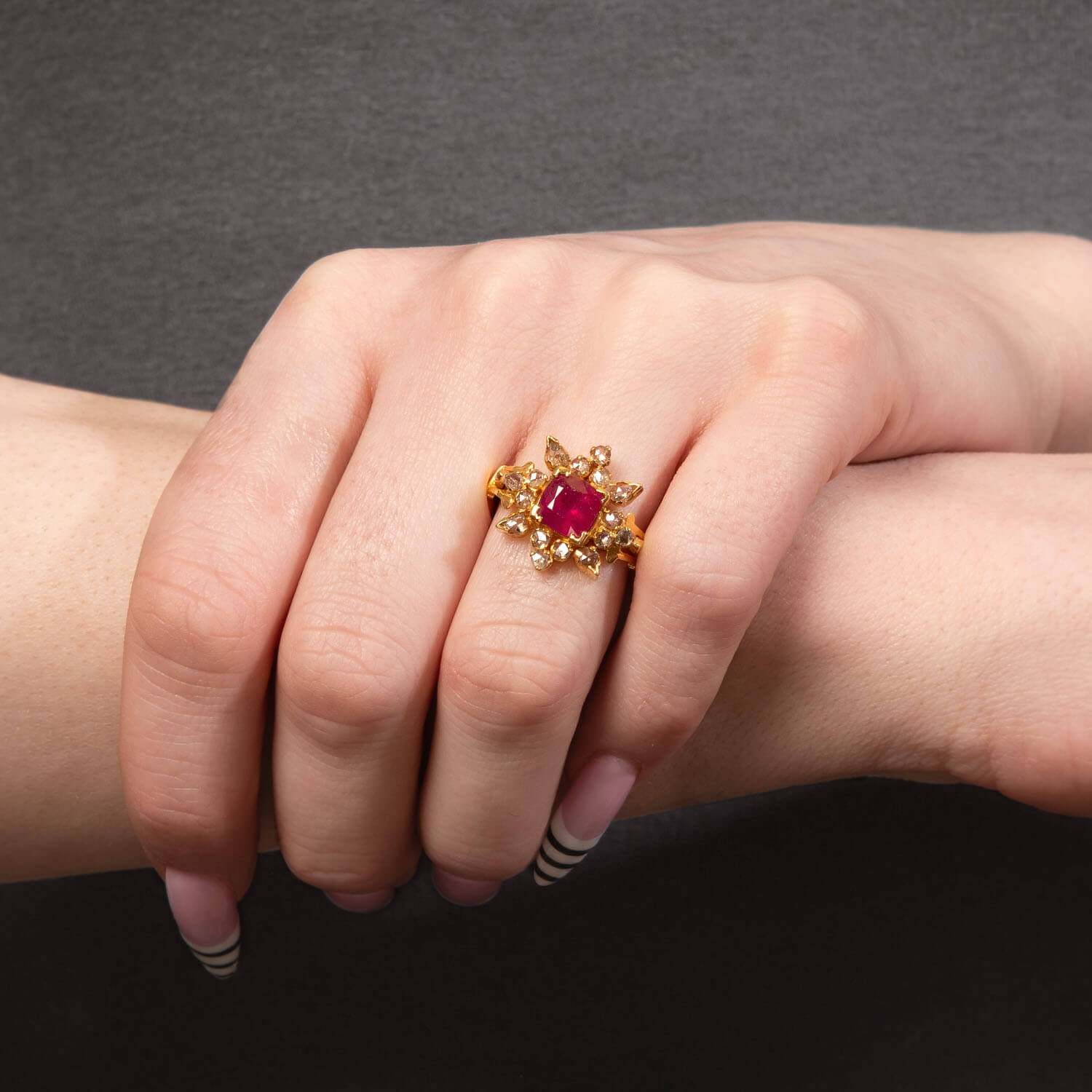 ANJANEY JEWELRY Estate Indian 22k Ruby & Diamond Ring