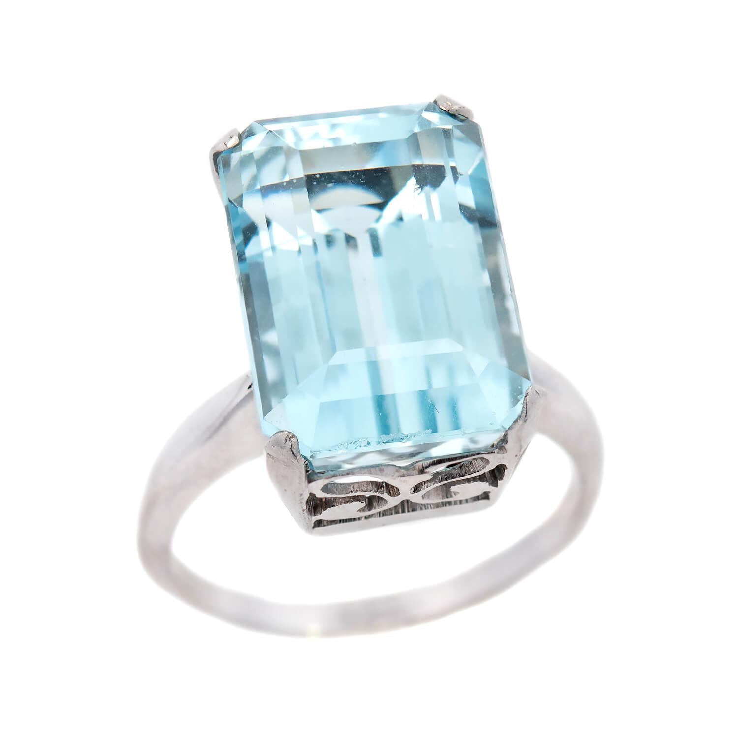 Retro 14k Aqua Cocktail Ring