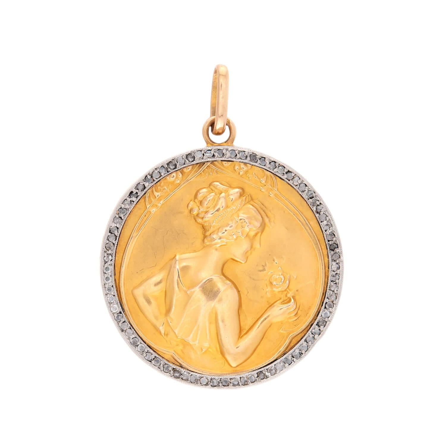 Art Nouveau 18k/Platinum Diamond Repousse Goddess Locket
