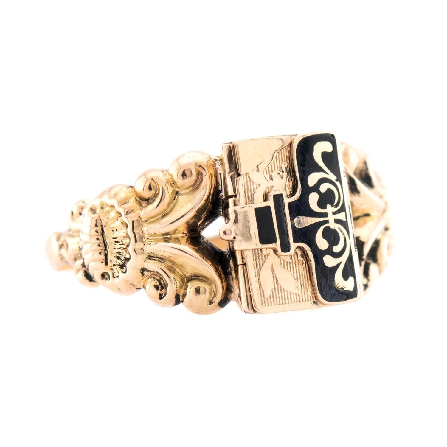 Georgian 18k Enamel Locket Ring