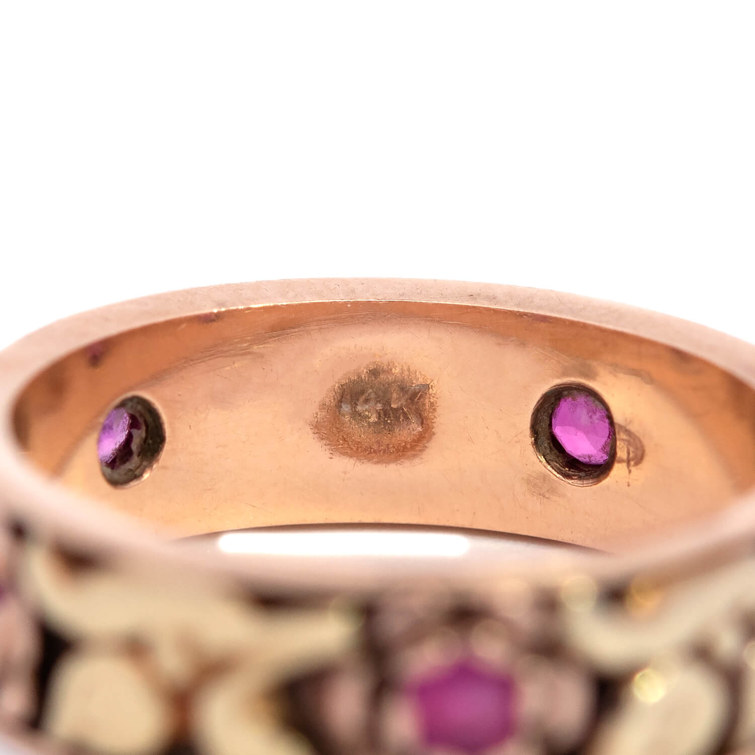 Retro 14k Gold Ruby Flower Motif Band