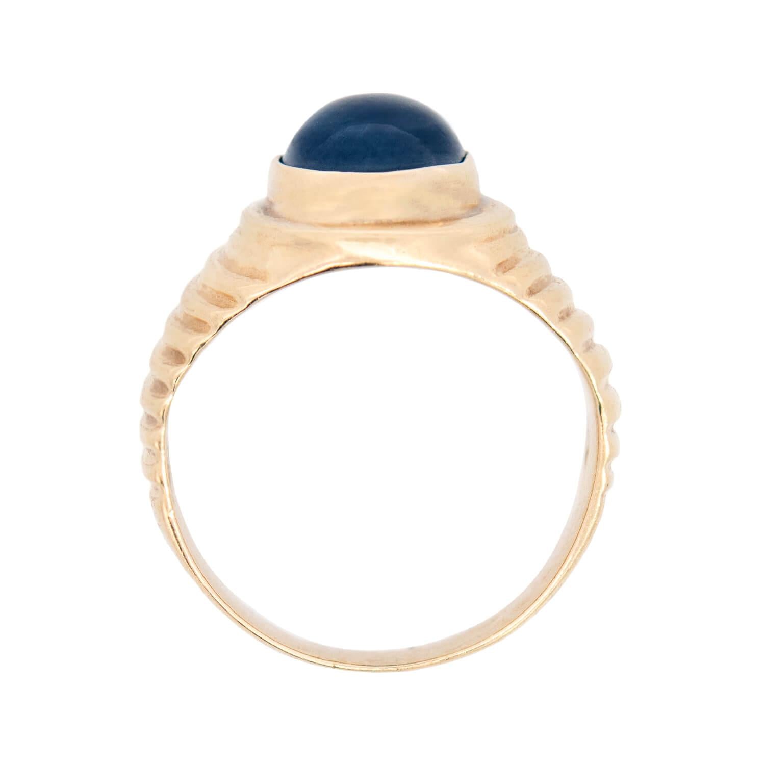 Vintage 14k Sapphire Cabachon Ring