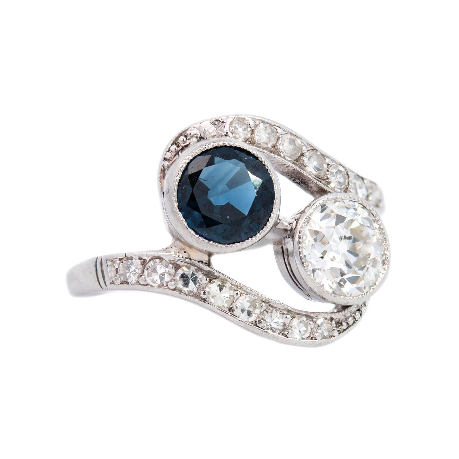 Edwardian Platinum Sapphire & Diamond Ring