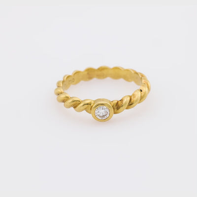 TIFFANY & CO. Estate 18k Diamond Ring