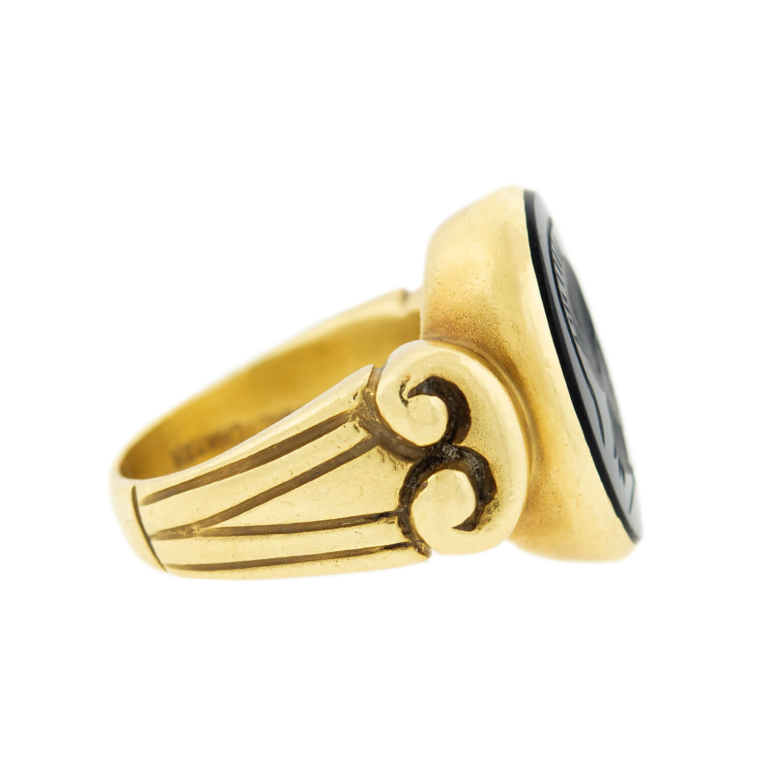 Estate VAHE NALTCHAYAN 18k Carved Onyx Intaglio Ring